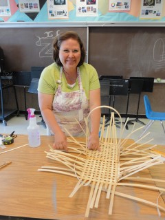Shannon is making a rectangular basket