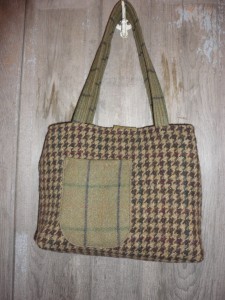 back of wool purse